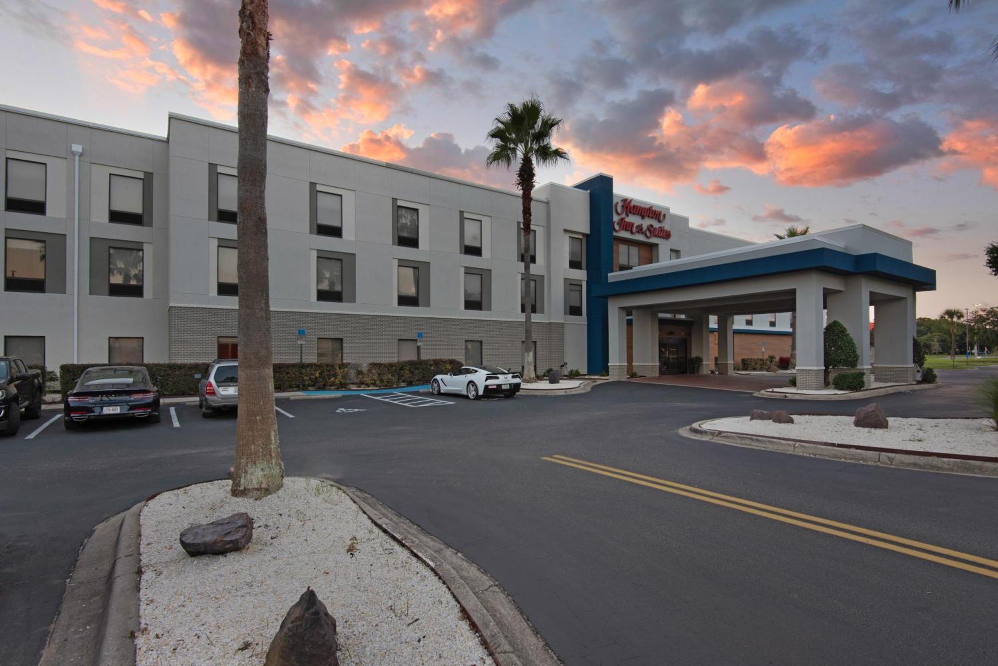 Hampton Inn & Suites Pensacola I-10 N At University Town Plaza Exterior foto
